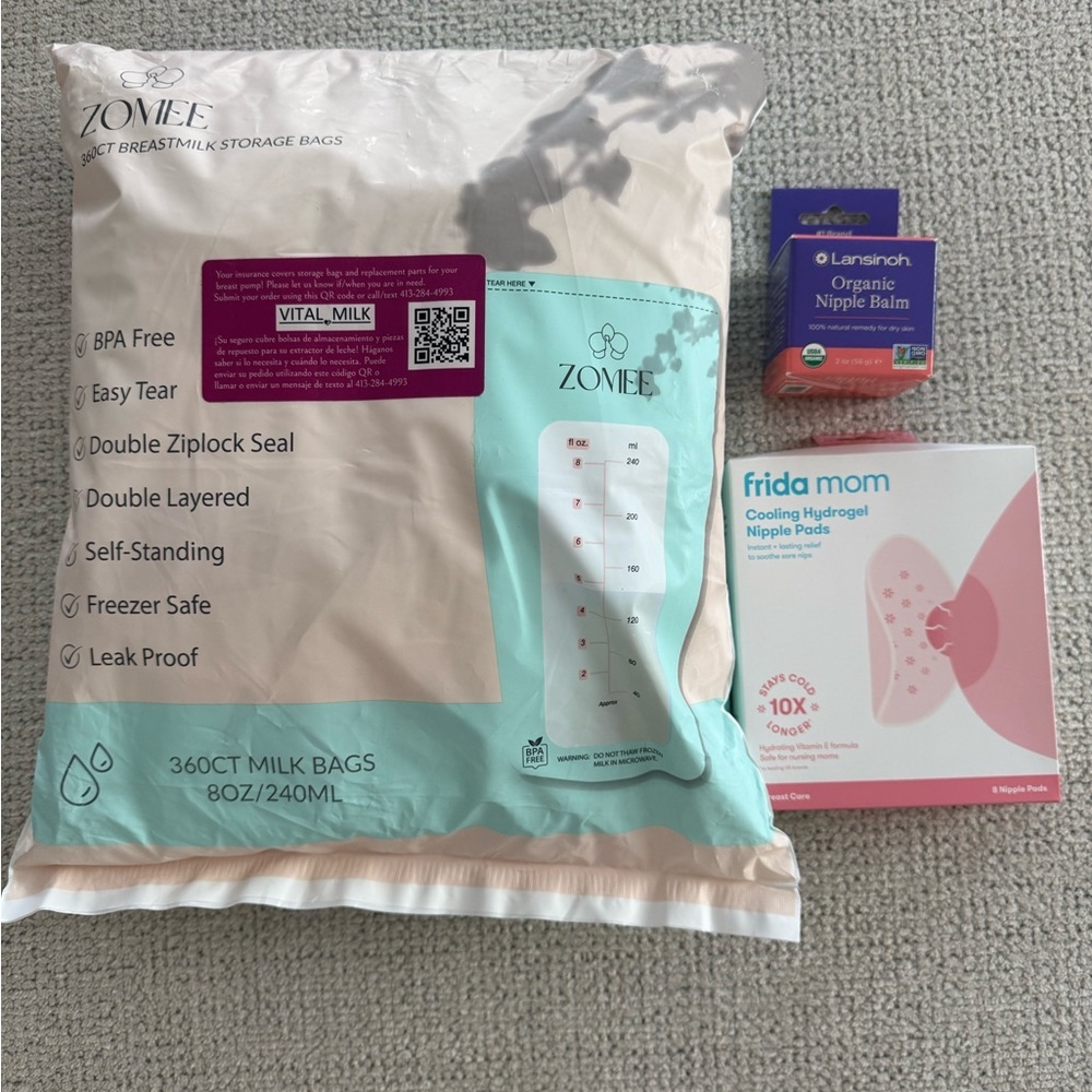 Zomee Breastmilk Storage Bags and Frida Mom Nipple Pads Set